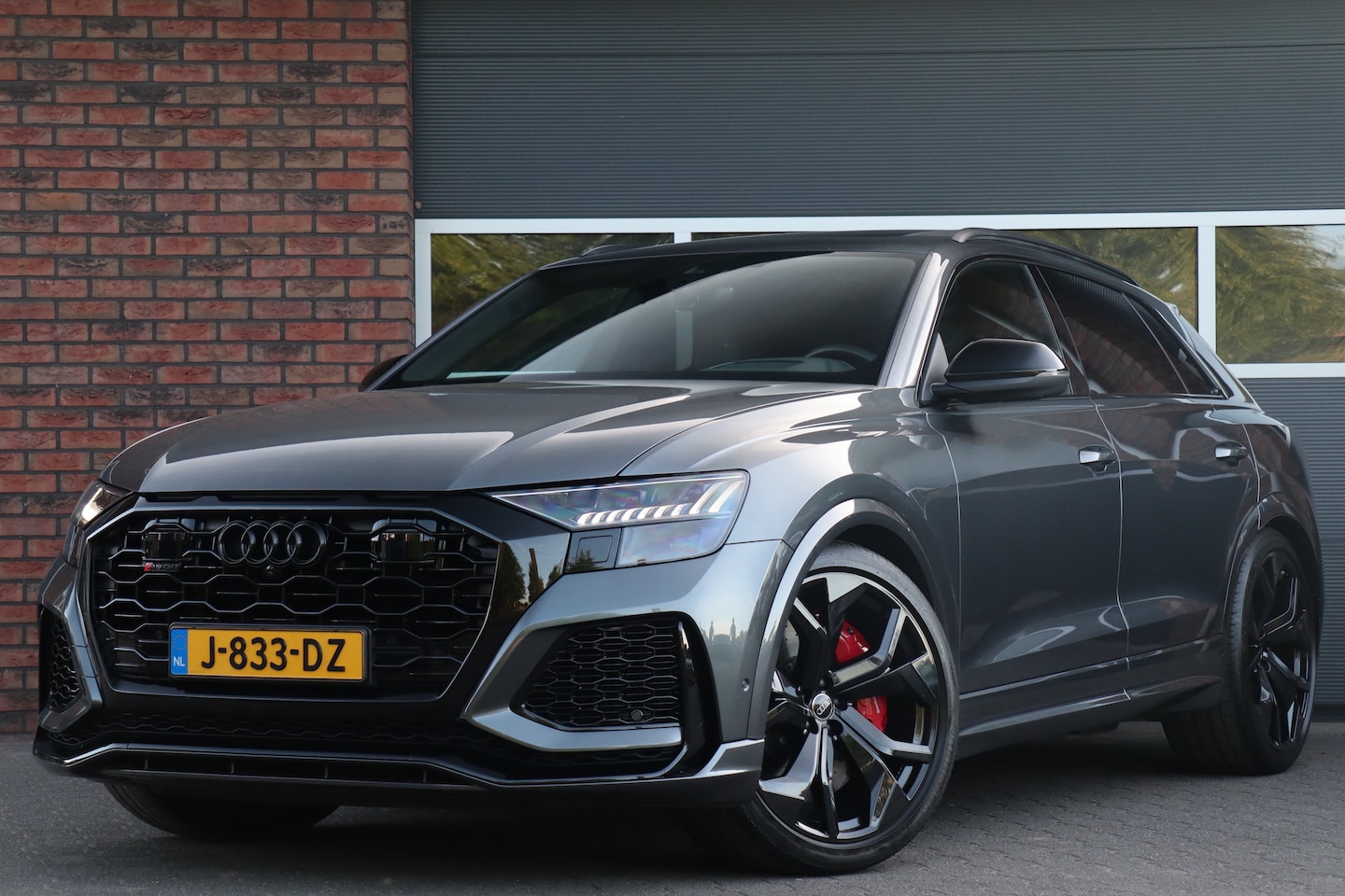 Audi RSQ8 - 4.0 TFSI quattro, Keramisch, Pano, Dealer onderhouden - AutoWereld.nl