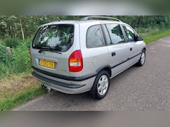 Opel Zafira - 1.6-16V Comfort