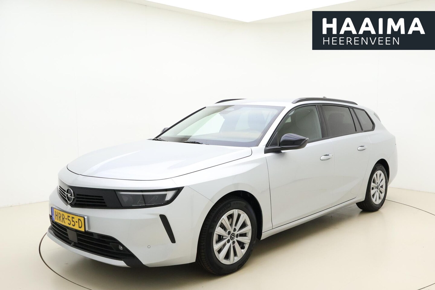 Opel Astra Sports Tourer - 1.2 Turbo 110pk Business Edition | DEMO | Navigatie | Adaptive Cruise control | Stoel + st - AutoWereld.nl