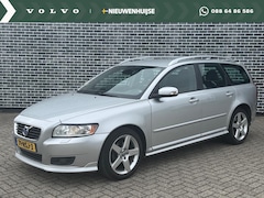 Volvo V50 - 1.8 Kinetic | R-design bodykit | Trekhaak |High Performance Audio | Bluetooth | Navigatie