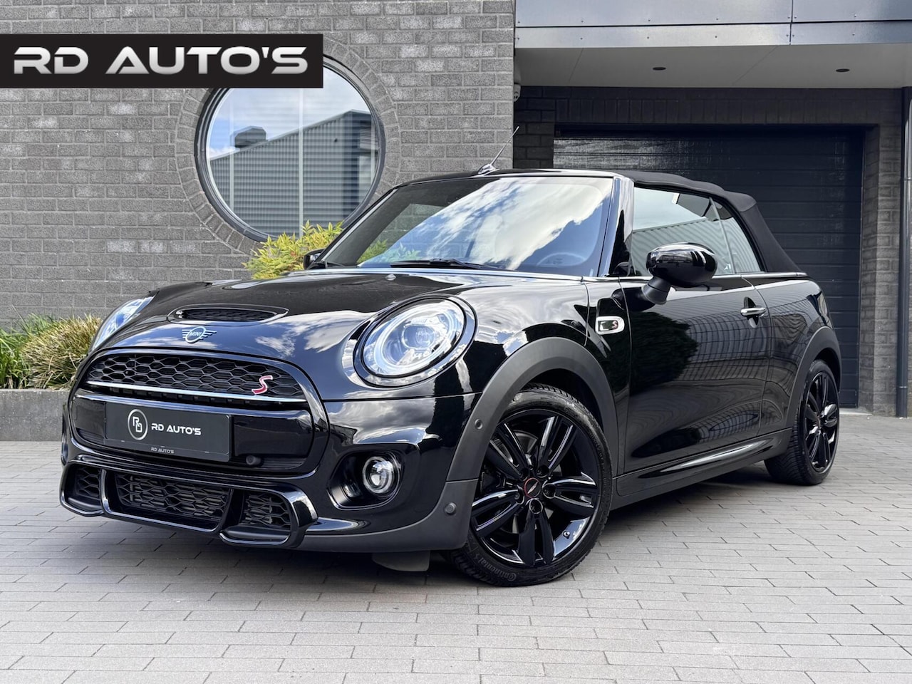 MINI Cabrio - 2.0 Cooper S JCW Black Edition Leder Camera - AutoWereld.nl