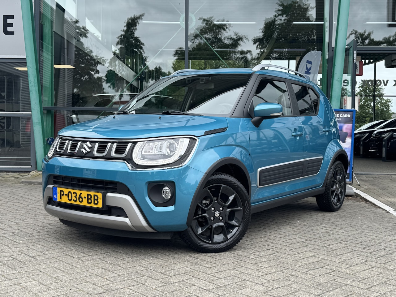 Suzuki Ignis - 1.2 Smart Hybrid Allgrip Style 83pk | Luxe Leder interieur | Allgrip | Achteruitrijcamera - AutoWereld.nl