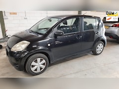 Daihatsu Sirion 2 - 1.0-12V Premium