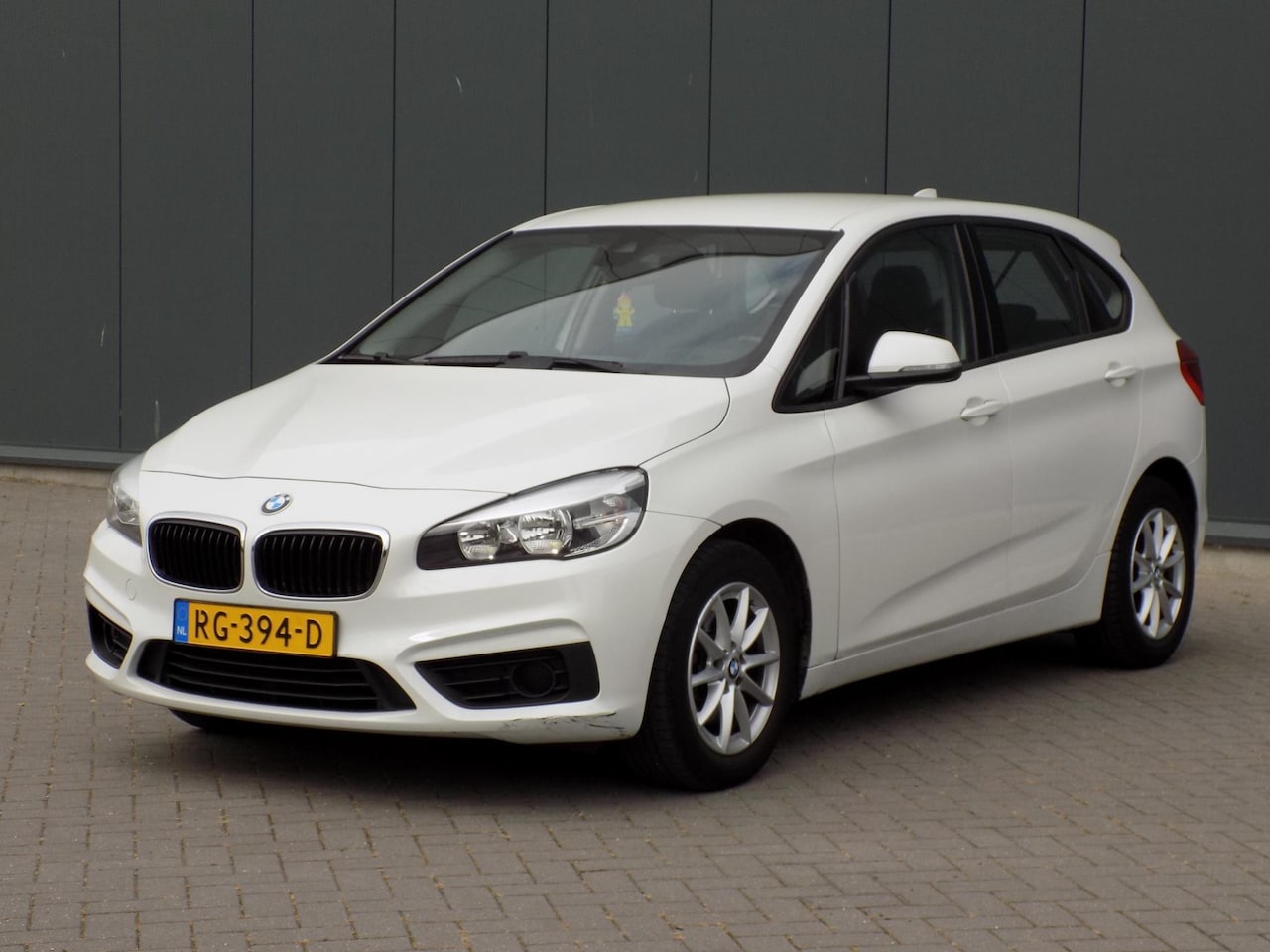 BMW 2-serie Active Tourer - 218i Essential Automaat - AutoWereld.nl