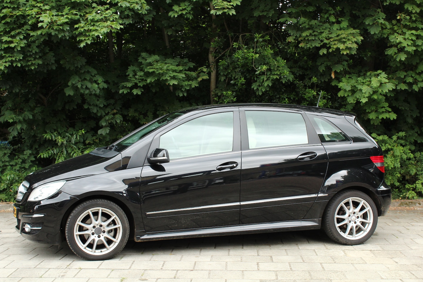 Mercedes-Benz B-klasse - 200 Turbo Automaat leer cruise clima trekhaak enz. - AutoWereld.nl