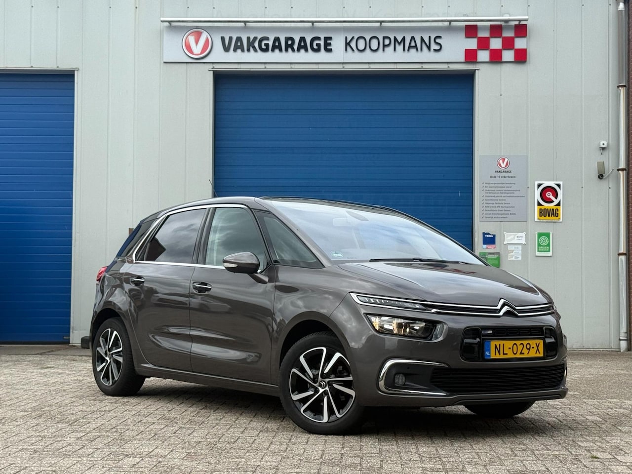Citroën C4 Picasso - 1.2 PureTech Feel 1.2 PureTech Feel - AutoWereld.nl