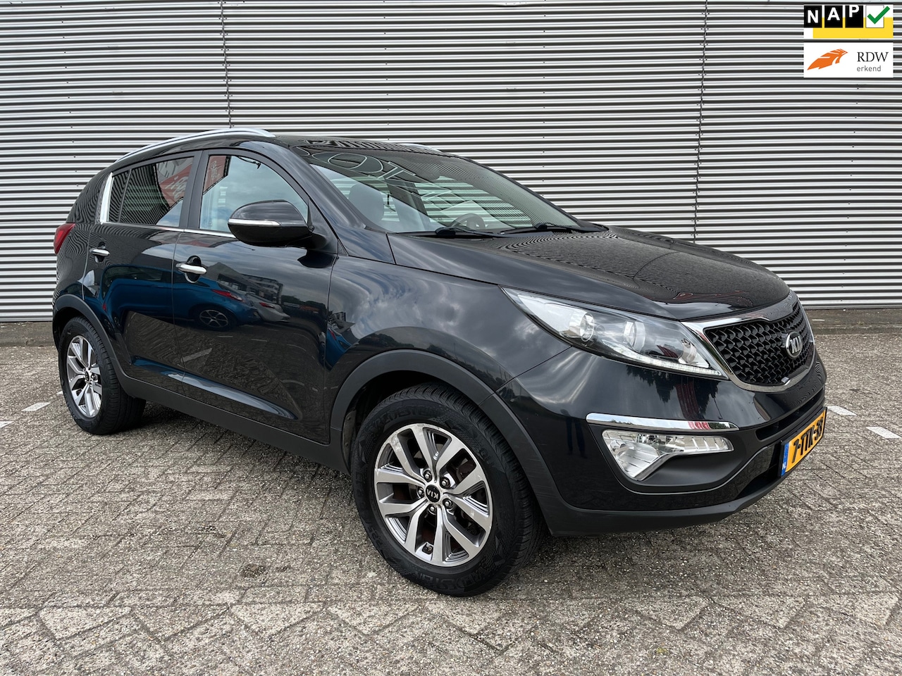 Kia Sportage - 1.6 GDI BusinessPlusLine Clima Pano-schuifdak - LED -Trekhaak - Cruise Control - isofix - - AutoWereld.nl