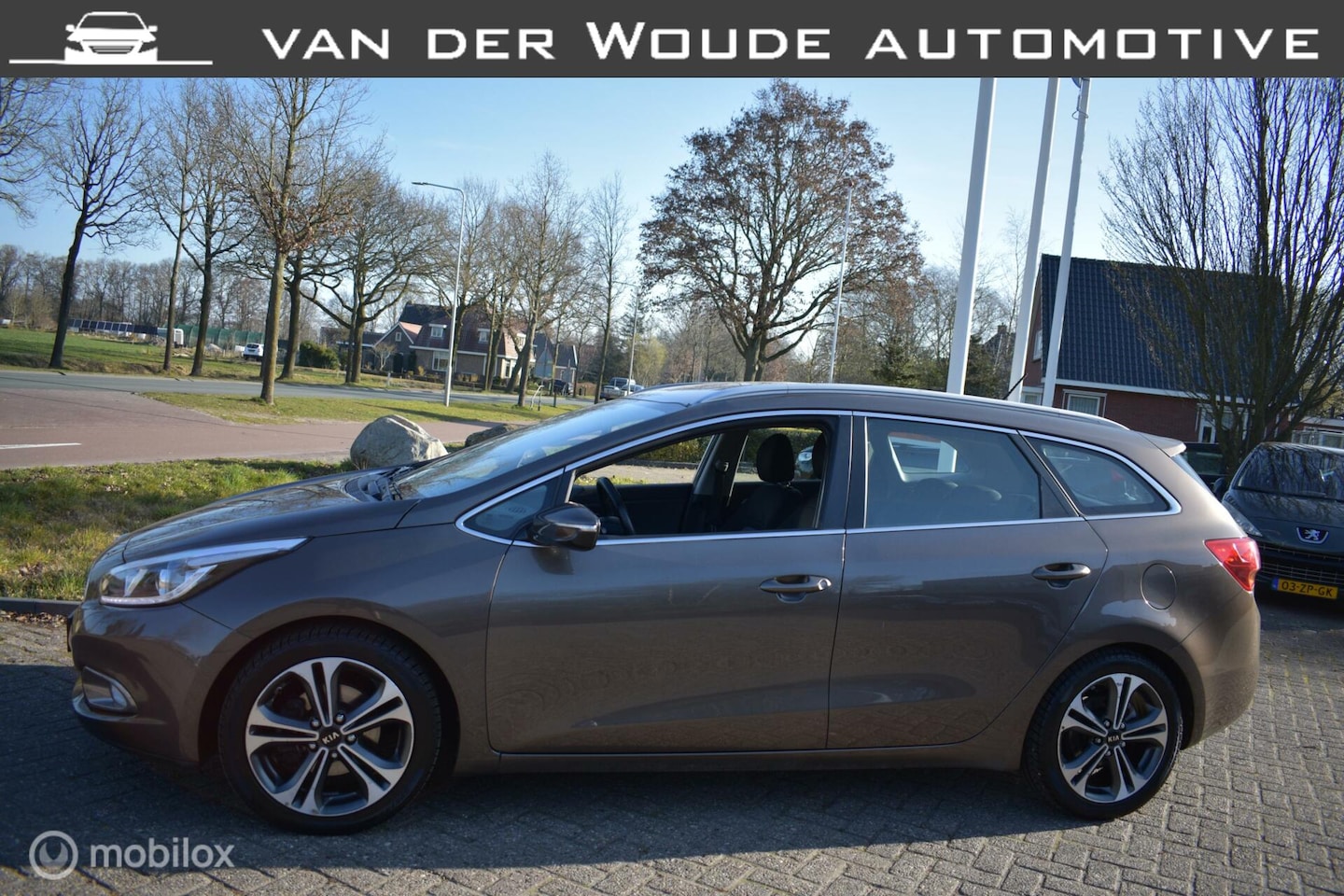 Kia Cee'd Sportswagon - 1.6 GDI Comfort Pack 2013|LED|Clima! - AutoWereld.nl