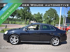 Volkswagen Jetta - 2.0 FSI Sportline '06 Airco|Cruise|T.haak