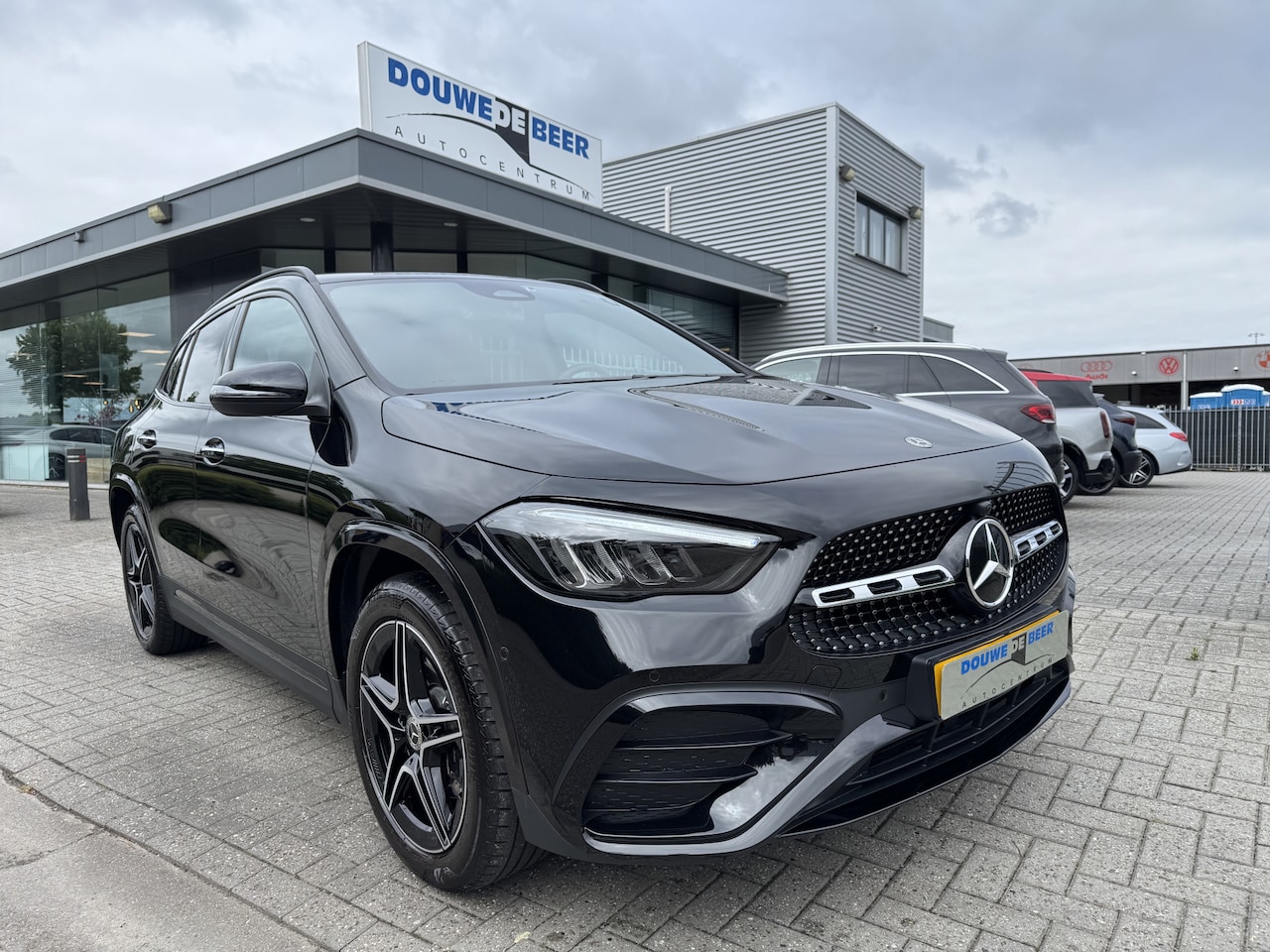 Mercedes-Benz GLA-Klasse - 250 e AMG Line Night Facelift | Camera | Keyless | Stoelverw. - AutoWereld.nl