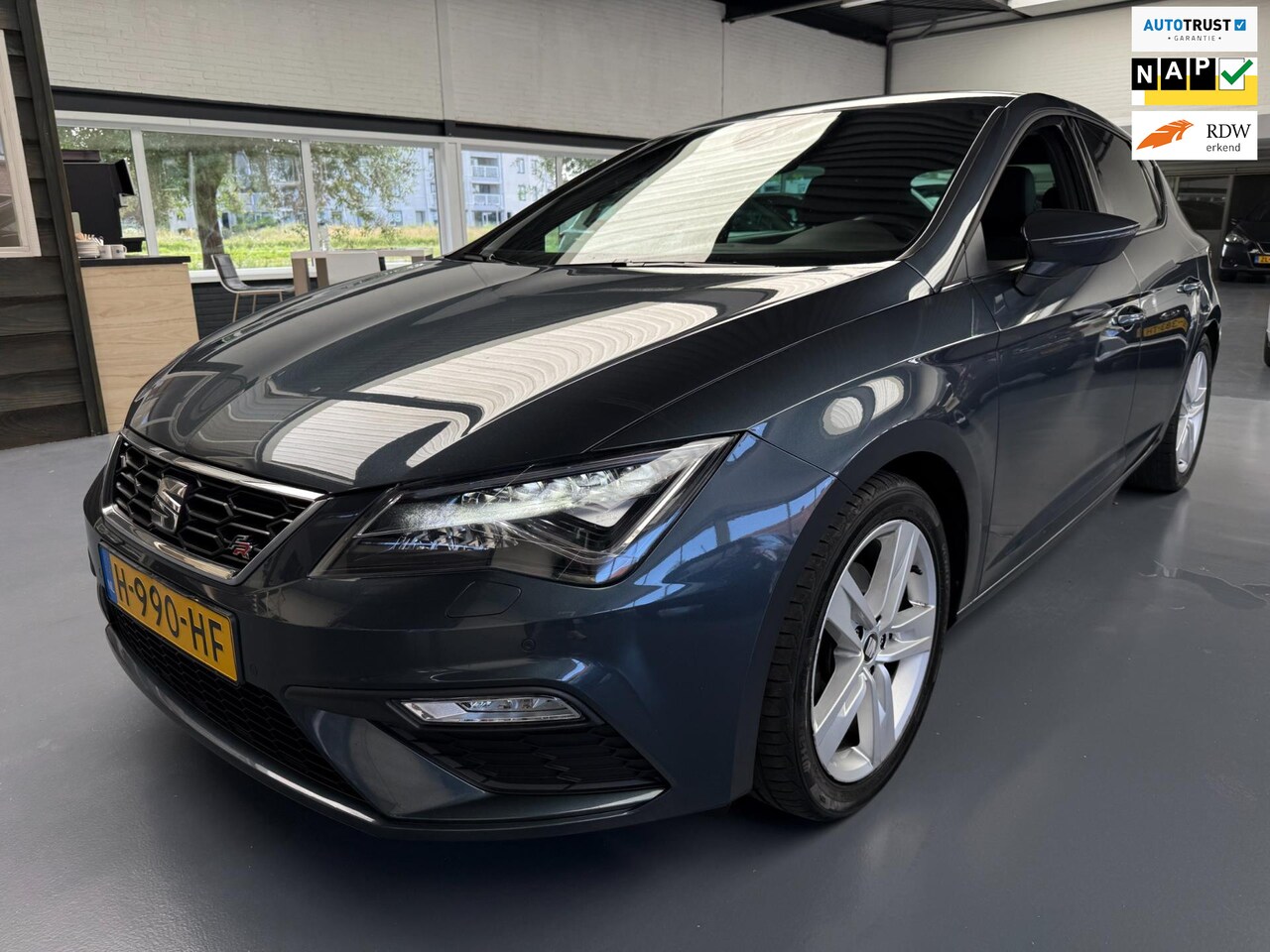 SEAT Leon - 1.5 TSI FR Ultimate Edition |Cam|Carplay|Stoelverw.| - AutoWereld.nl