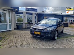 Ford Focus - 1.6-16V Titanium