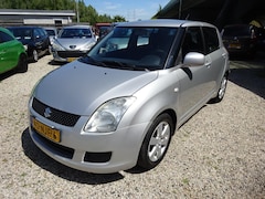 Suzuki Swift - 1.3-16V Summum . Airco, Stuurbekrachtiging