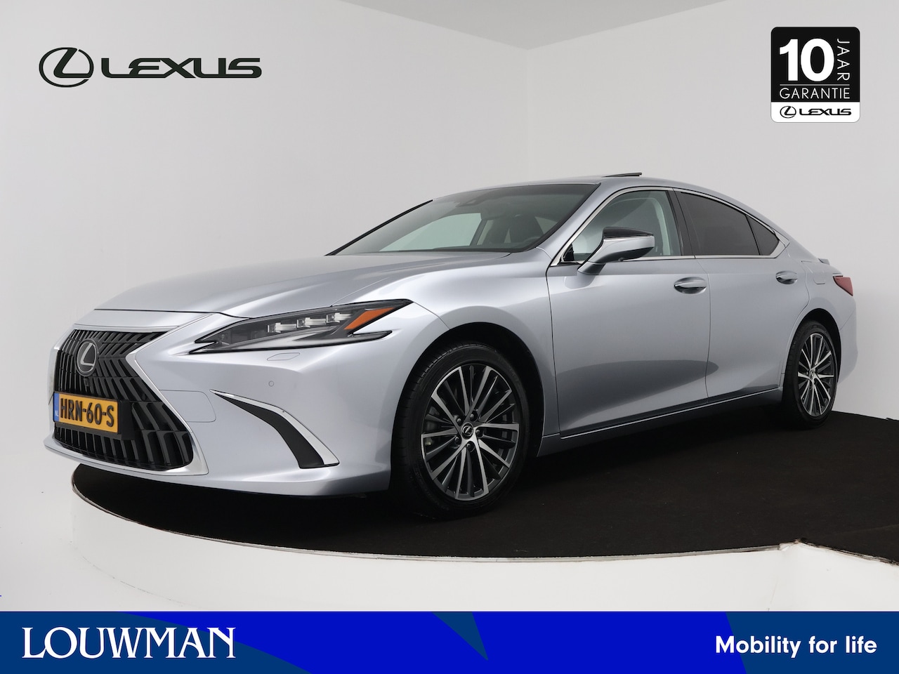 Lexus ES - 300h President Line 300h President Line - AutoWereld.nl