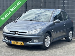 Peugeot 206 - 1.4 Forever