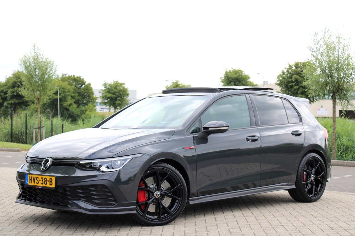 Volkswagen Golf - 2.0 TSI GTI Clubsport lPANOlIQLIGHTlHUDlH&K - AutoWereld.nl