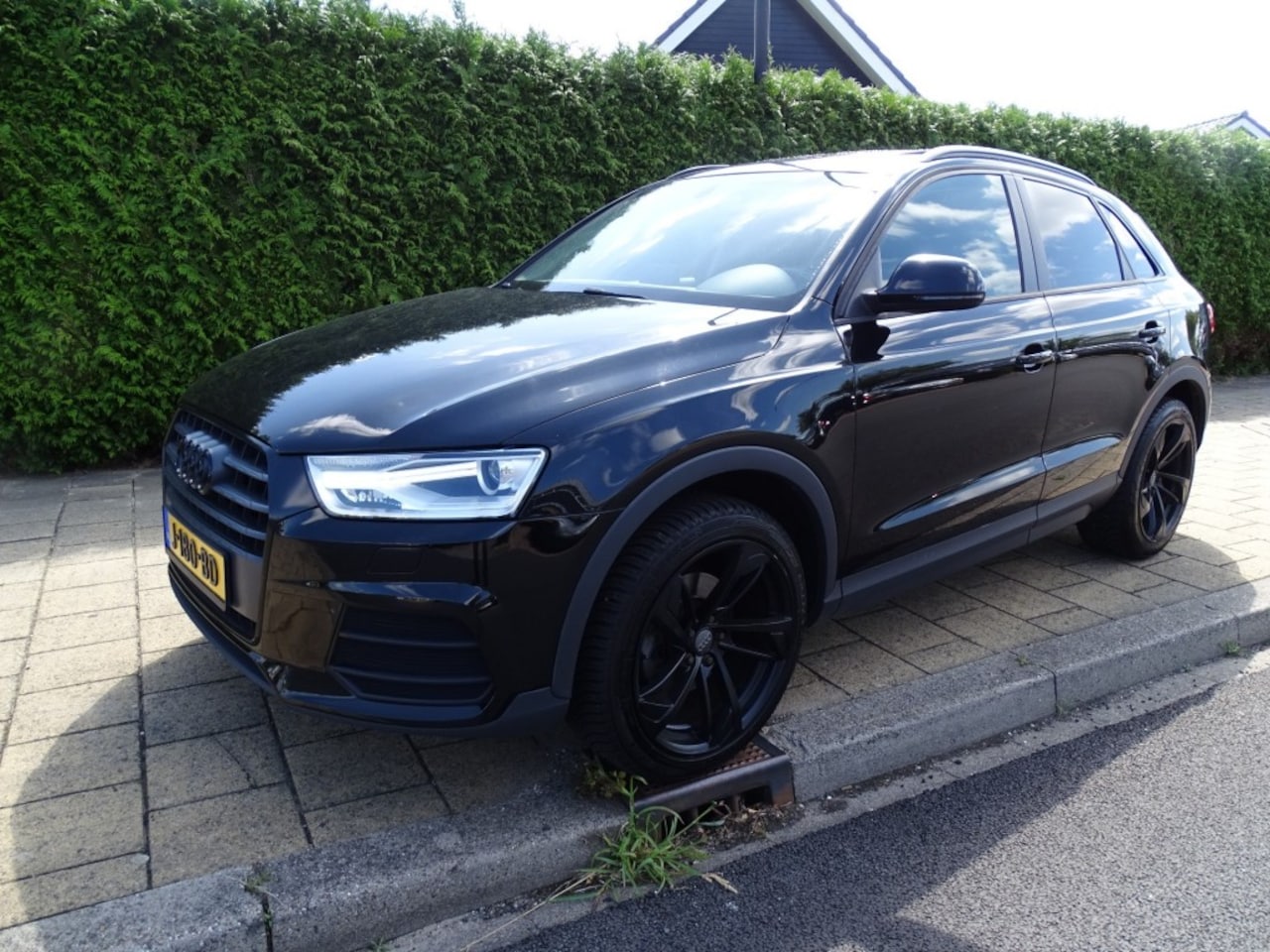 Audi Q3 - 2.0 TFSI Q. SPORT-Automaat-Media-Navi-Cruise-Trkh-Pdc - AutoWereld.nl