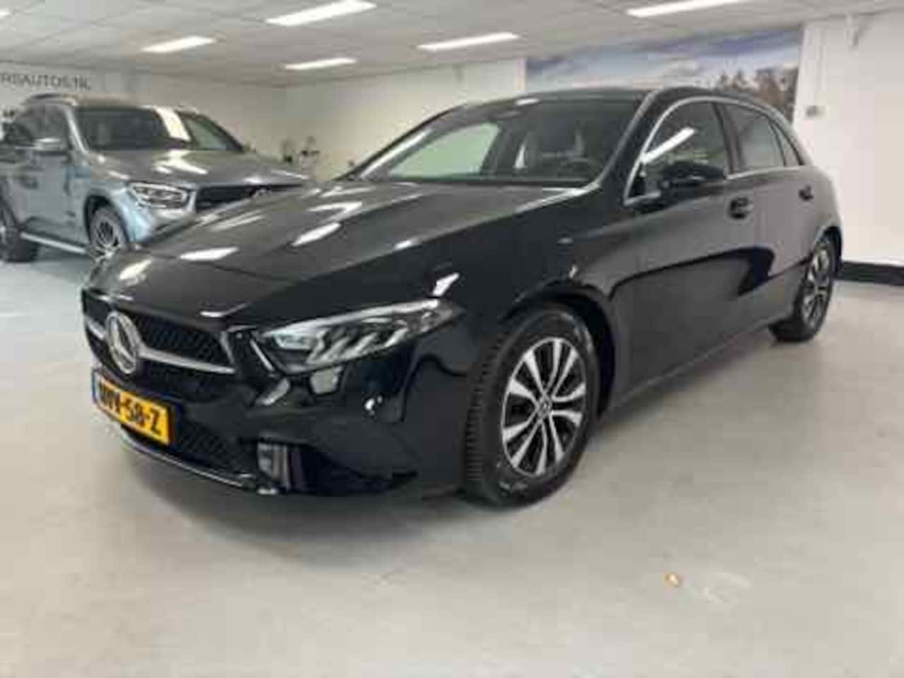 Mercedes-Benz A-klasse - 180 Business Line Led Camera Parctronic Stuurverwarming - AutoWereld.nl