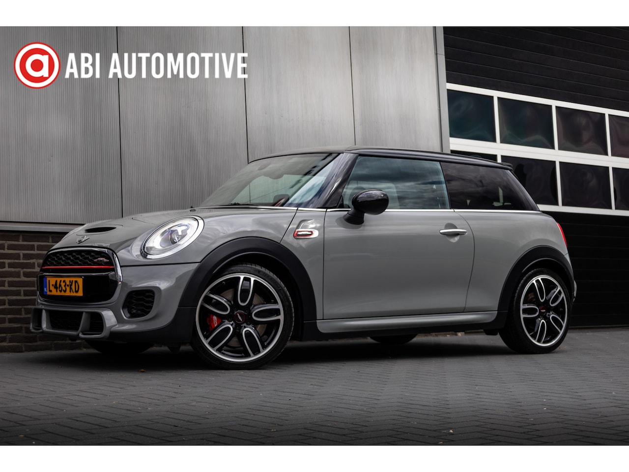MINI John Cooper Works - 2.0 232 pk Chili / Head-Up/ Harman&Kardon/ Led-Koplamp/ Sport-Stoelen/ Park.Sens/ Sport-Ui - AutoWereld.nl