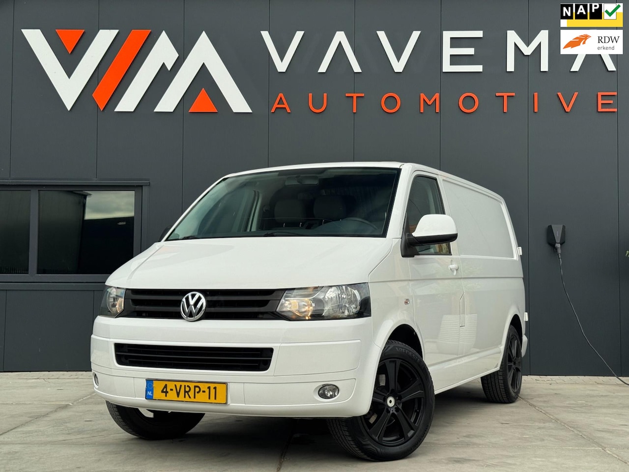 Volkswagen Transporter - 2.0 TDI L1H1 T800 Baseline 2011 3 persoons zits Airco Trekhaak EXPORT - AutoWereld.nl
