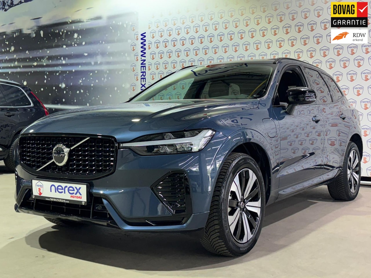 Volvo XC60 - 2.0 T6 Plug-in hybrid AWD Plus Dark | Pano | Camera | Memory | 19 inch - AutoWereld.nl
