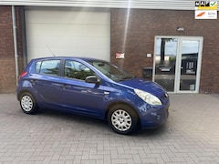 Hyundai i20 - 1.2i Business Edition|AIRCO|NIEUWE APK