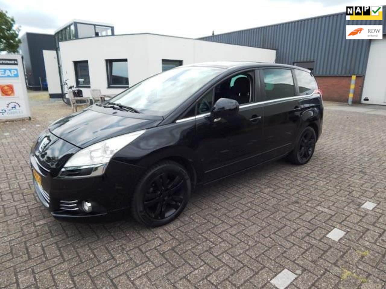 Peugeot 5008 - 1.6 THP ST Premiere 7p. EXPORT !! - AutoWereld.nl