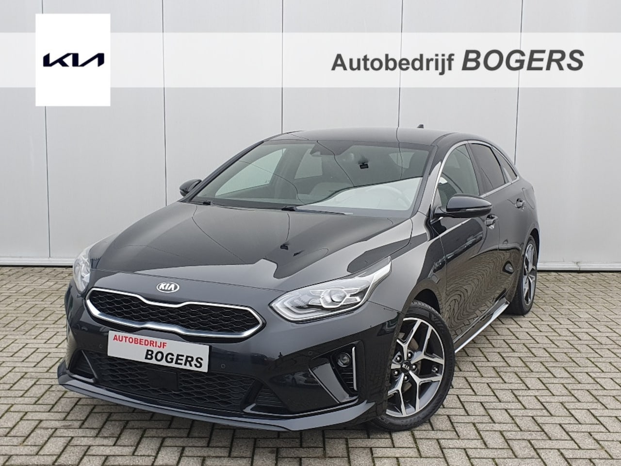 Kia Pro cee'd - 1.4 T-GDI GT-Line Automaat Navigatie, Adaptive Cruise Control, Afn.Trekhaak, 17"Lm, Climat - AutoWereld.nl