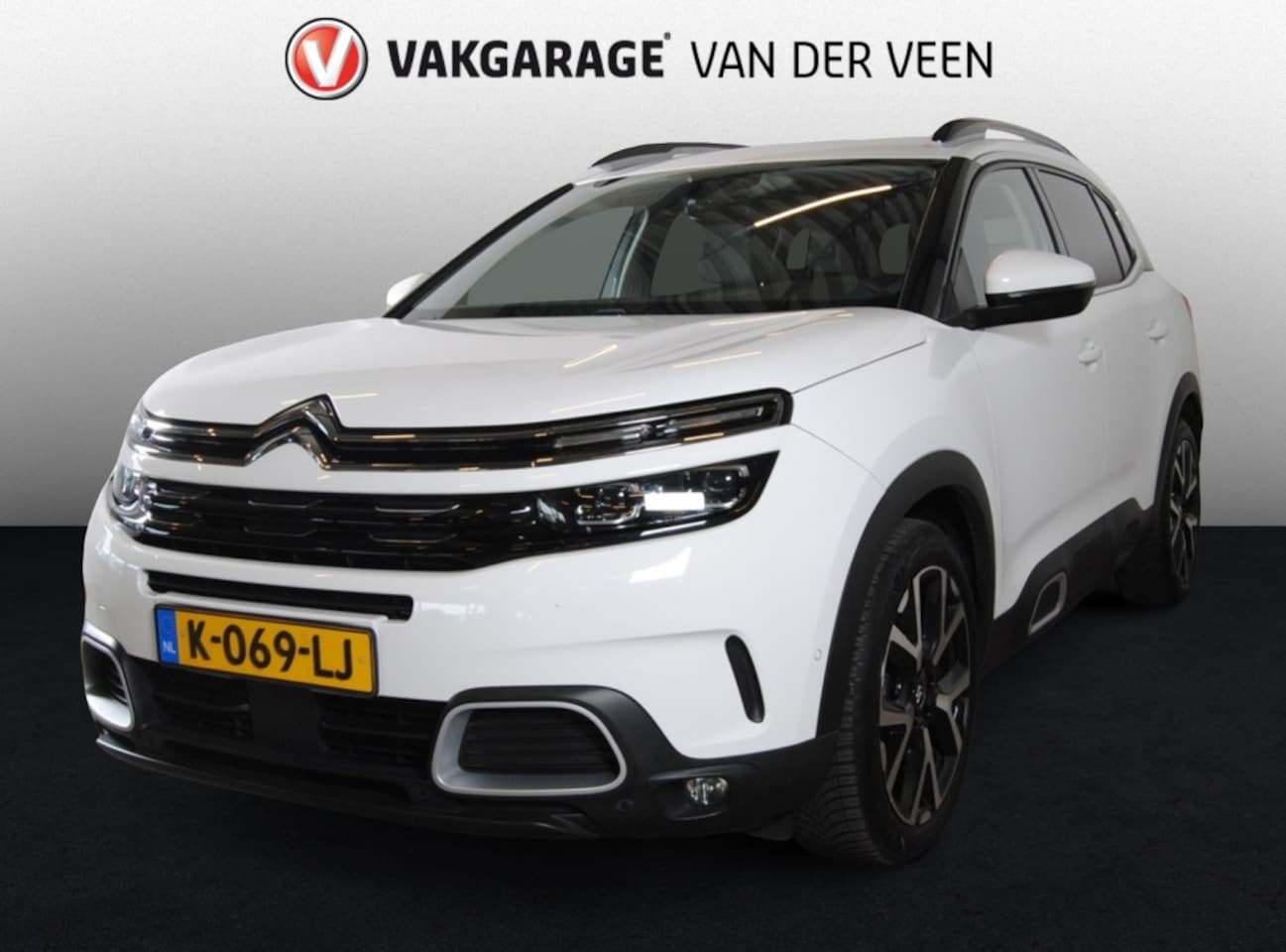 Citroën C5 Aircross - 1.2 PureTech Shine \\ Apple carplay - AutoWereld.nl