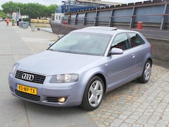 Audi A3 - 3.2 quattro Ambition Clima, Cruise, O-dak, TrHk, Lederen bekleding etc !
