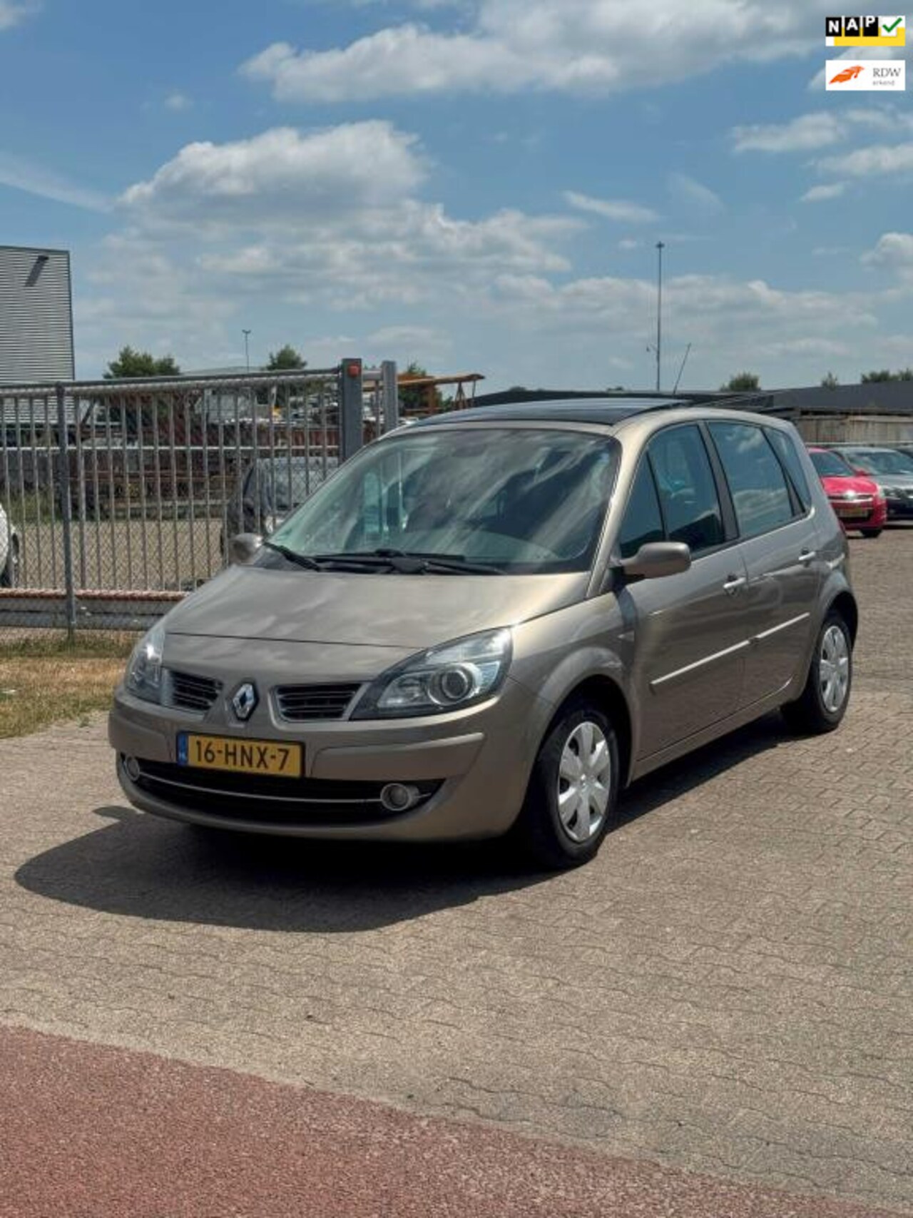 Renault Scénic - 1.6-16V Business Line 1.6-16V Business Line - AutoWereld.nl