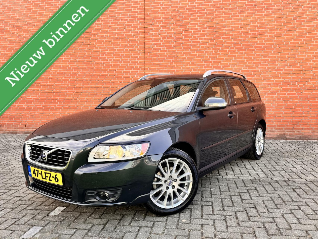 Volvo V50 - 2.0 Momentum| EERSTE EIGENAAR|MEMORY|CRUISE|NAVI - AutoWereld.nl