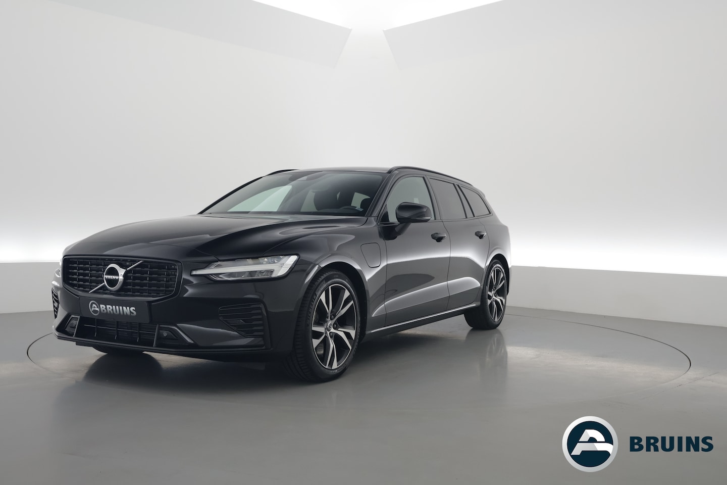 Volvo V60 - 2.0 T6 Recharge AWD R-Design | Long Range | Stoel- & Stuurverw. | Apple Carplay | Sportsto - AutoWereld.nl