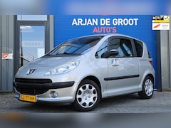 Peugeot 1007 - 1.4-16V Gentry Pack Airco Climate 2 x schuifdeur NAP APK