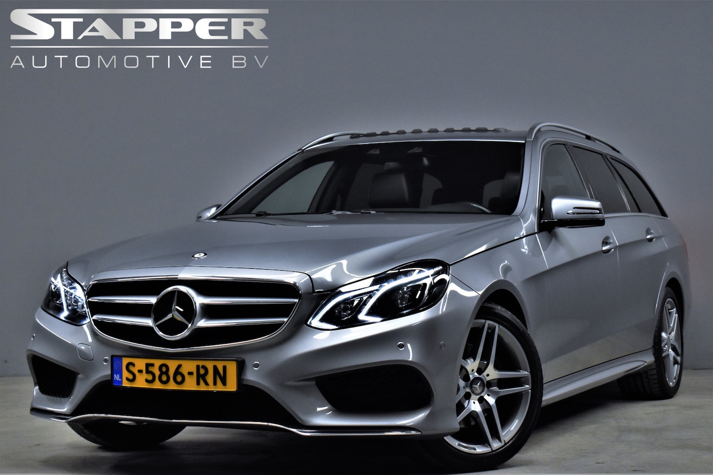 Mercedes-Benz E-klasse Estate - 250 211pk Automaat AMG-Line Schuifdak/Trekhaak/Led/H.Leer/Alcantara/Stoelverw./Navi/Adap.C - AutoWereld.nl