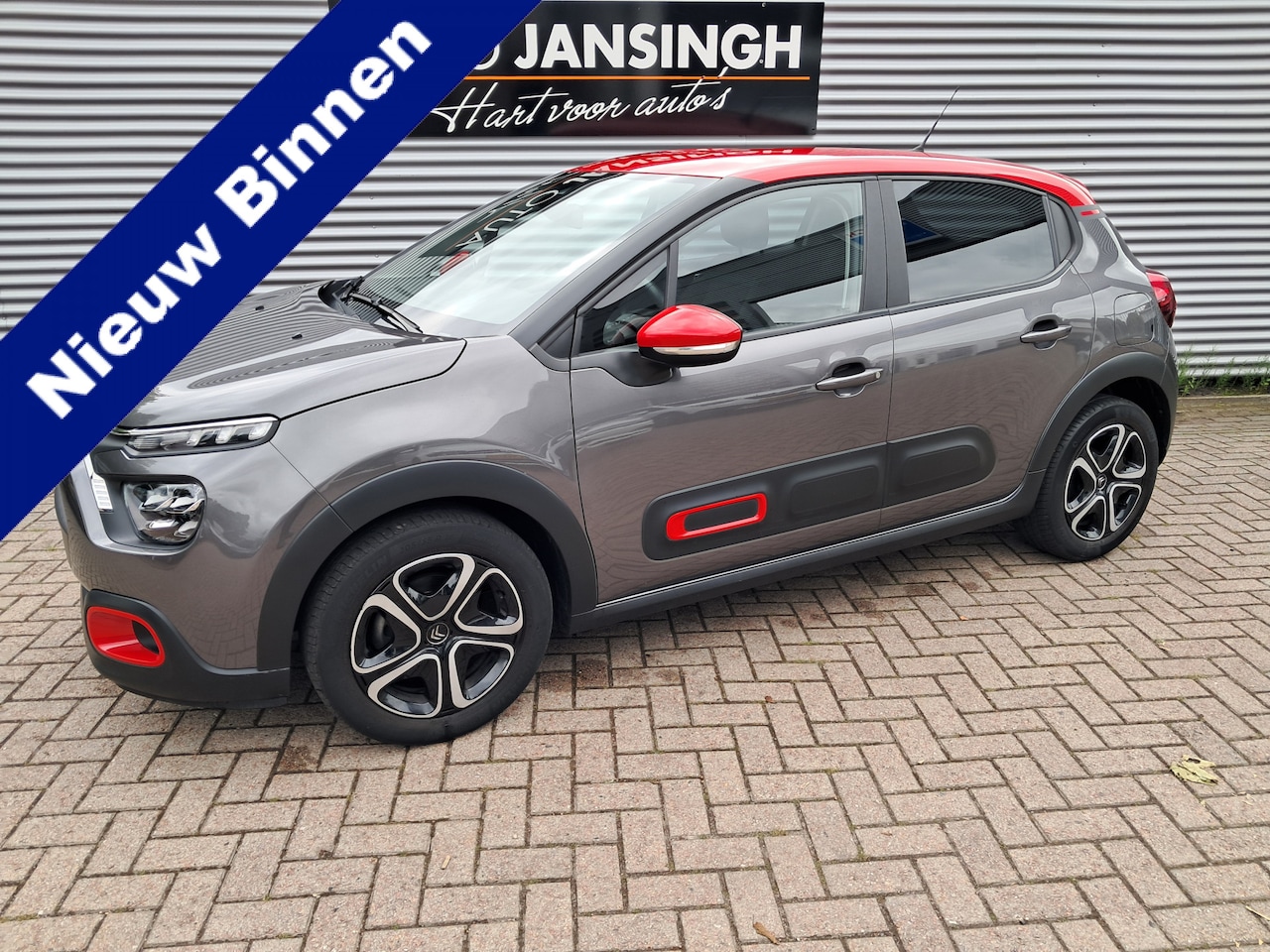 Citroën C3 - 1.2 PureTech Feel met slechts 63.162 km!! | Navigatie | Clima | Ndl auto | 1e Eigenaar | C - AutoWereld.nl