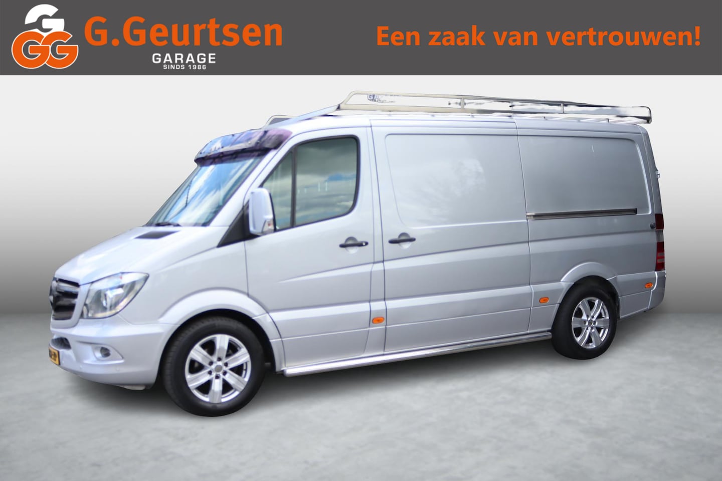 Mercedes-Benz Sprinter - 319CDI V6, L2H1, 2 Schuifdeuren, Xenon, Trekhaak bijrijdersbank - AutoWereld.nl