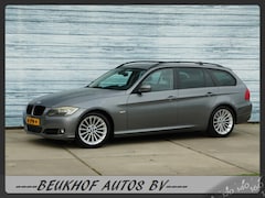 BMW 3-serie Touring - 318i Business Line Automaat Navi Parkeer