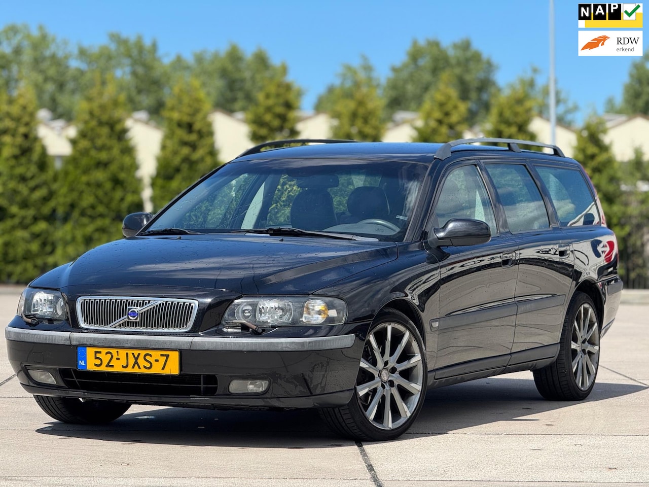 Volvo V70 - 2.4 D5 Comfort Line | Automaat | Leder Memorystoelen | APK 25-02-2026 | - AutoWereld.nl