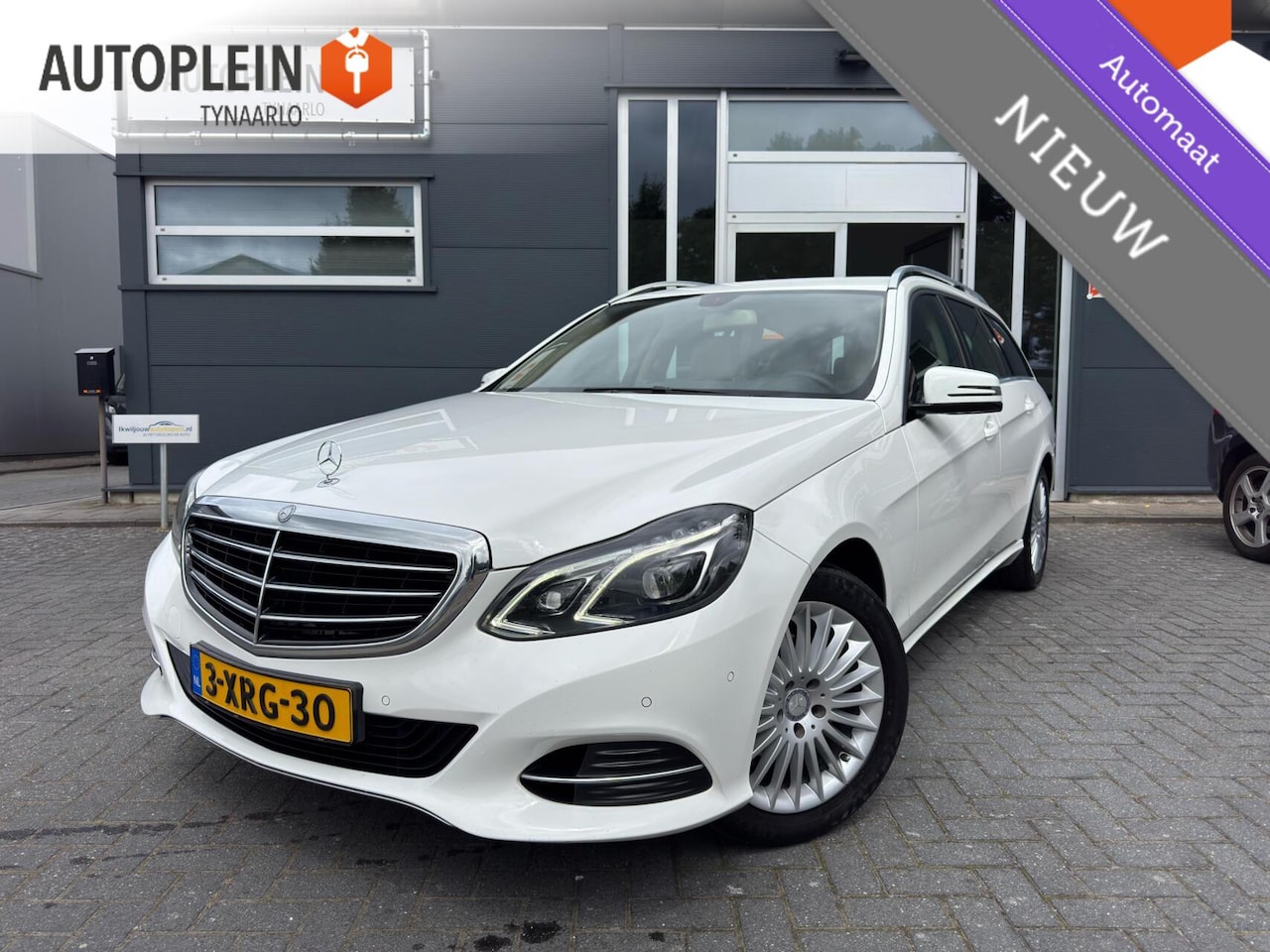 Mercedes-Benz E-klasse Estate - 200 Prestige Elegance 1e eig|Navi|LED|Trekhaak|NAP|Leder|Cruise|NL Auto - AutoWereld.nl