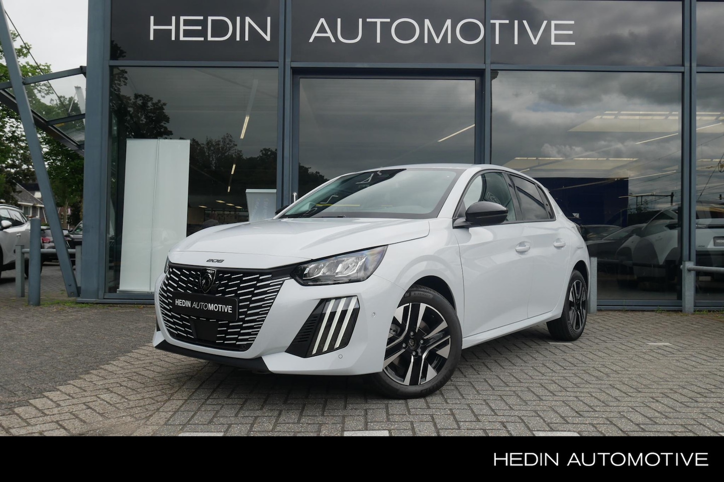 Peugeot 208 - 1.2 Hybrid 110 e-DCS6 Allure | Automaat | Navigatie | Camera | Draadloos Carplay / Android - AutoWereld.nl
