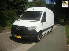 Mercedes-Benz Sprinter - 311 1.9 CDI L2H2 RWD