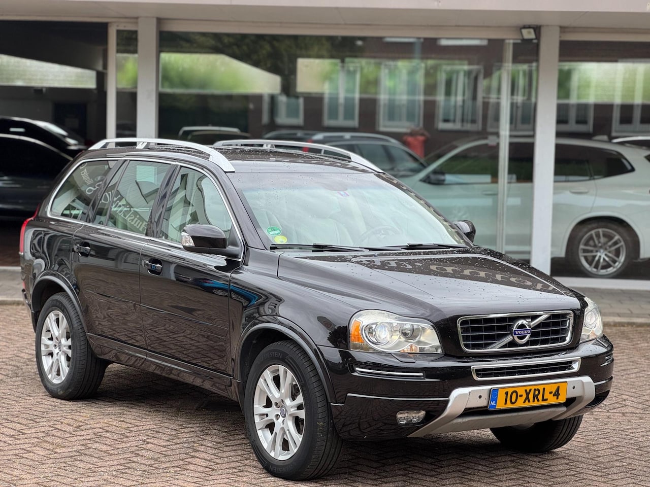 Volvo XC90 - 2.4 D5 Limited Edition|7 Zits|NAP|Schuifdak|Leer|Subieme staat|Origineel Nederlands - AutoWereld.nl