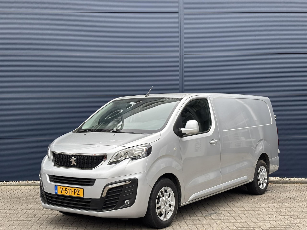 Peugeot Expert - 2.0 HDI Premium Navigatie I Lengte 2 I Camera I Trekhaak - AutoWereld.nl