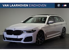 BMW 5-serie Touring - 530e High Executive M Sport Automaat / Panoramadak / Achteruitrijcamera / Active Cruise Co