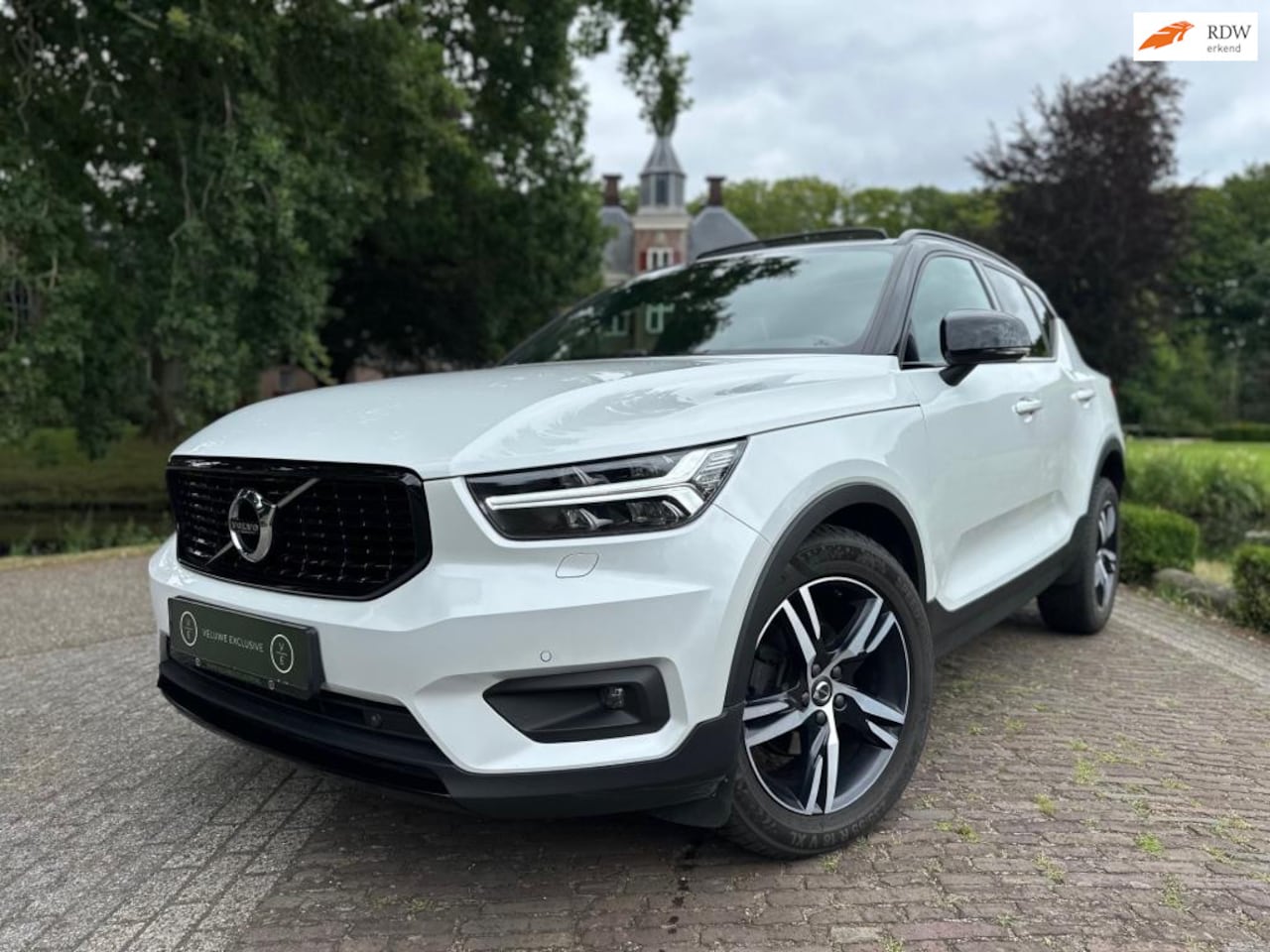 Volvo XC40 - 1.5 T3 R-Design | Pano |Camera | Garantie | - AutoWereld.nl