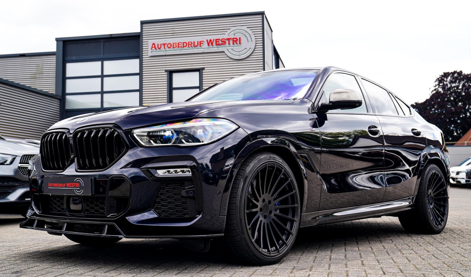 BMW X6 - M50i High Executive | Carbon inleg | Krystallen Pook | Harman/Kardon | X6M look | 360 | Ui - AutoWereld.nl