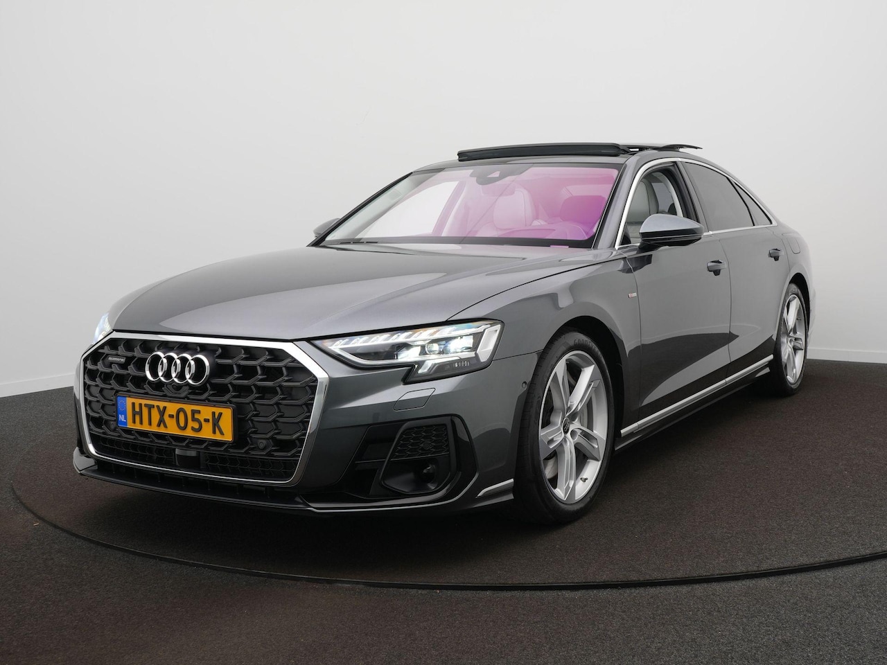Audi A8 - 60 TFSI e quattro S-Line | ACANTARA HEMEL | VIERWIELBESTURING | NACHZICHT | - AutoWereld.nl