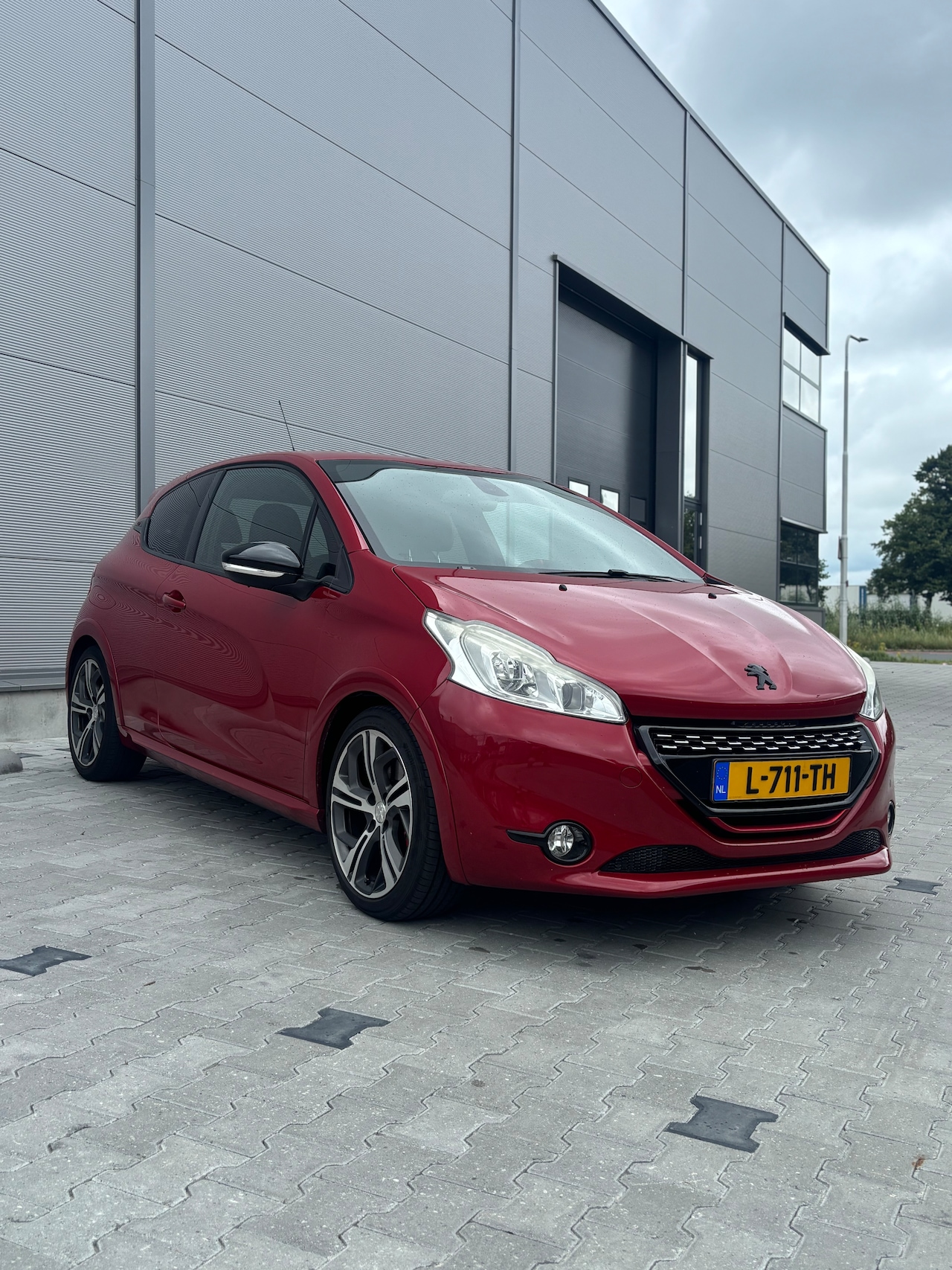 Peugeot 208 - 1.6 THP GTi GTi - AutoWereld.nl