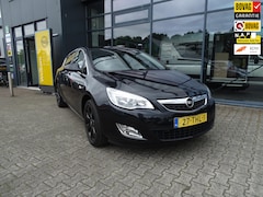 Opel Astra - 1.4 Turbo Cosmo